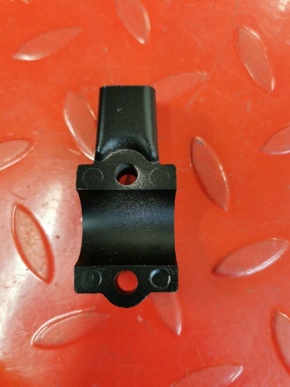NOS SUZUKI MASTER CYLINDER HOLDER 59671-45100 S11