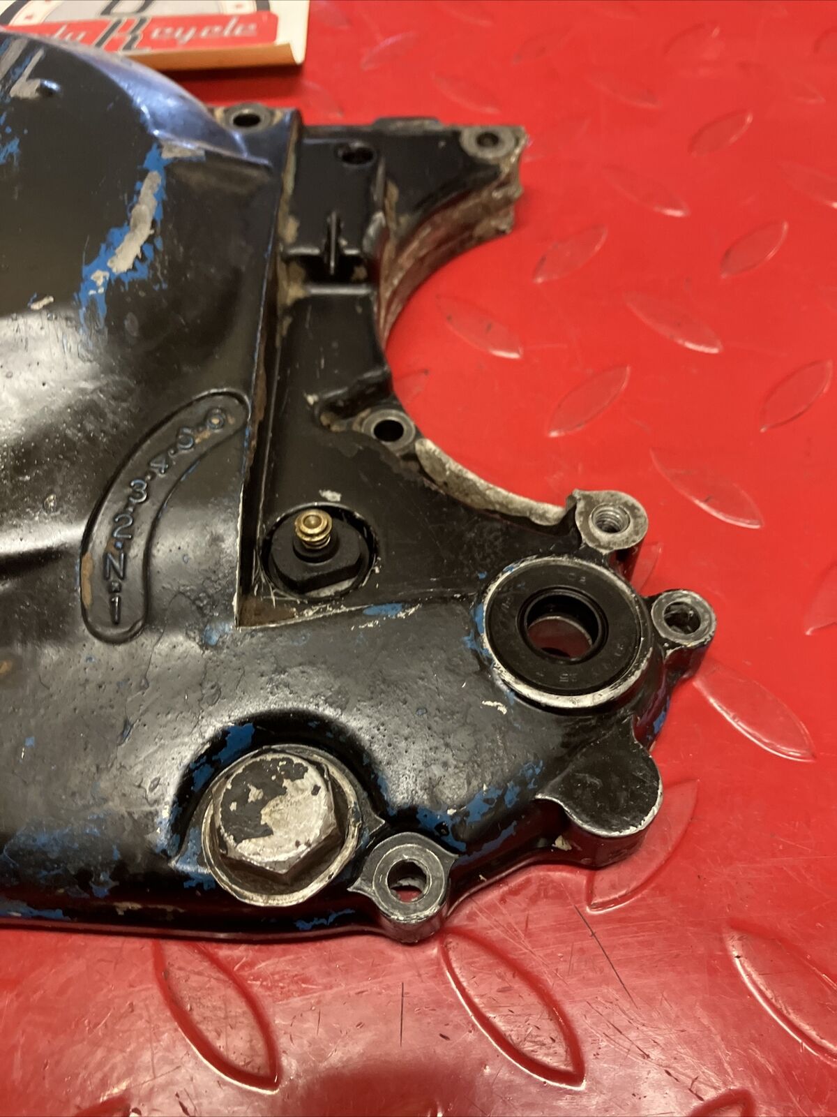 Honda XL250R 1982 Left crankcase stator cover 1983