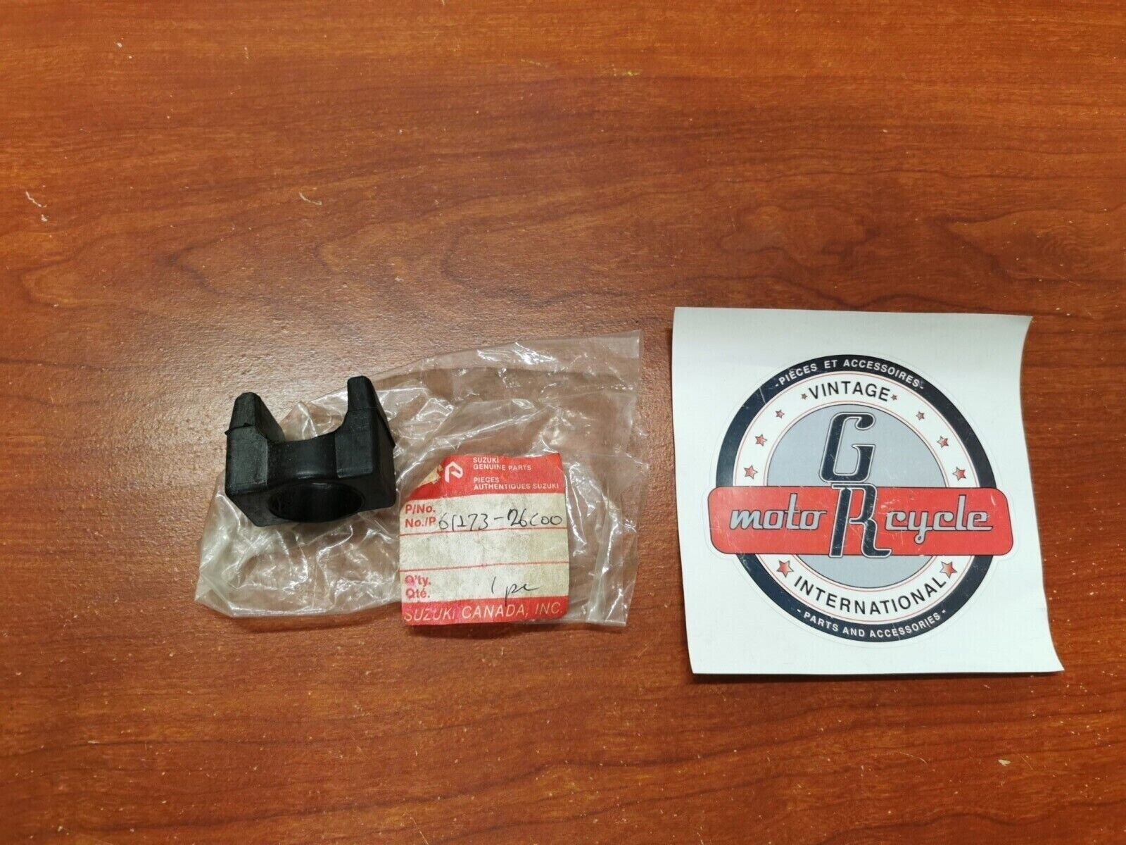 NOS SUZUKI RM125 RM250 CHAIN GUARD 61273-26C00 S30