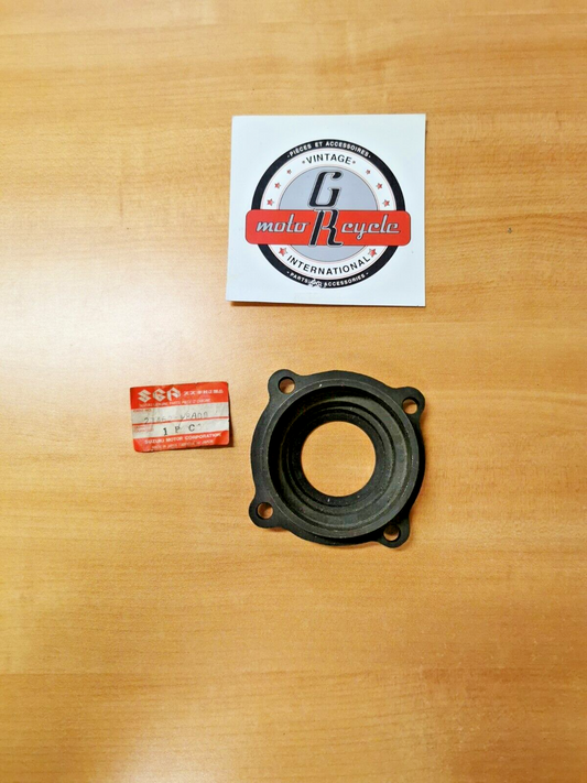 NOS SUZUKI  LT230GE  1985 1986 CASE  FINAL DRIVEN BEARING L   27462-18A00  S6