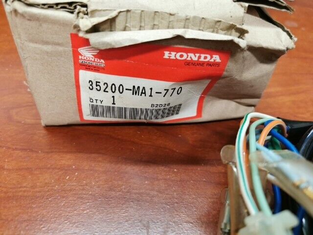 NOS Honda GL500 GL500I GL650 GL650I TURN SIGNAL SWITCH 35200-MA1-770 H86