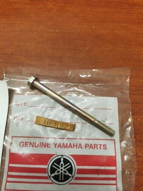 NOS Yamaha AT1 AT2 AT3 DT125 BOLT 148-81152-10-00 Y162
