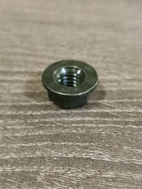 NOS SUZUKI AH100 AN250 AN400 DL1000 DRZ125 DRZ400 DR200SE NUT 08316-10083 S46