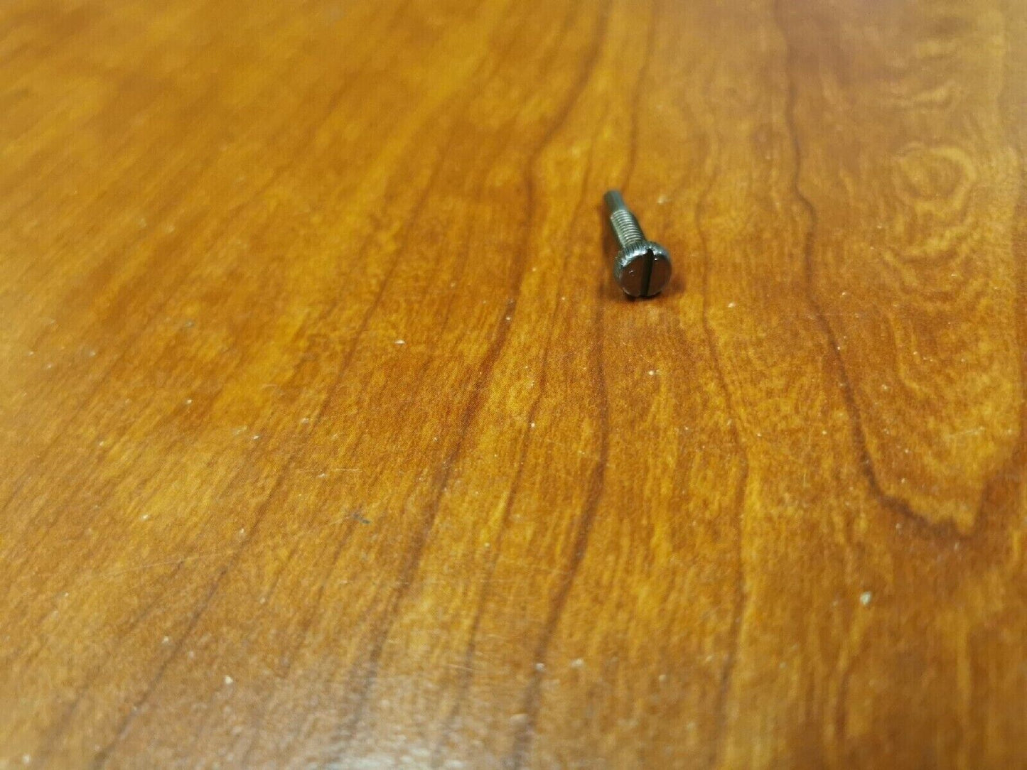 NOS Yamaha PILOT ADJUSTING SCREW 646-14211-02-00 Y69