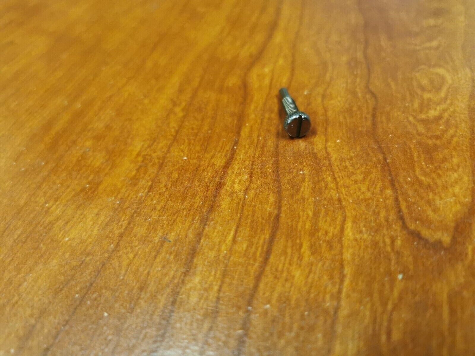 NOS Yamaha PILOT ADJUSTING SCREW 646-14211-02-00 Y69