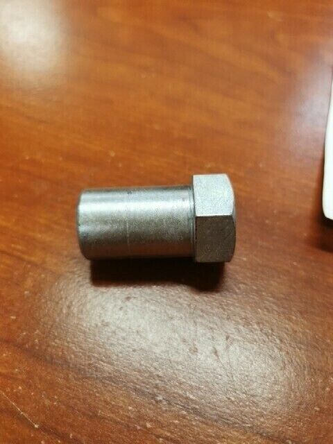 NOS Honda SL350 FRONT WHEEL AXLE NUT 90305-312-000 H68