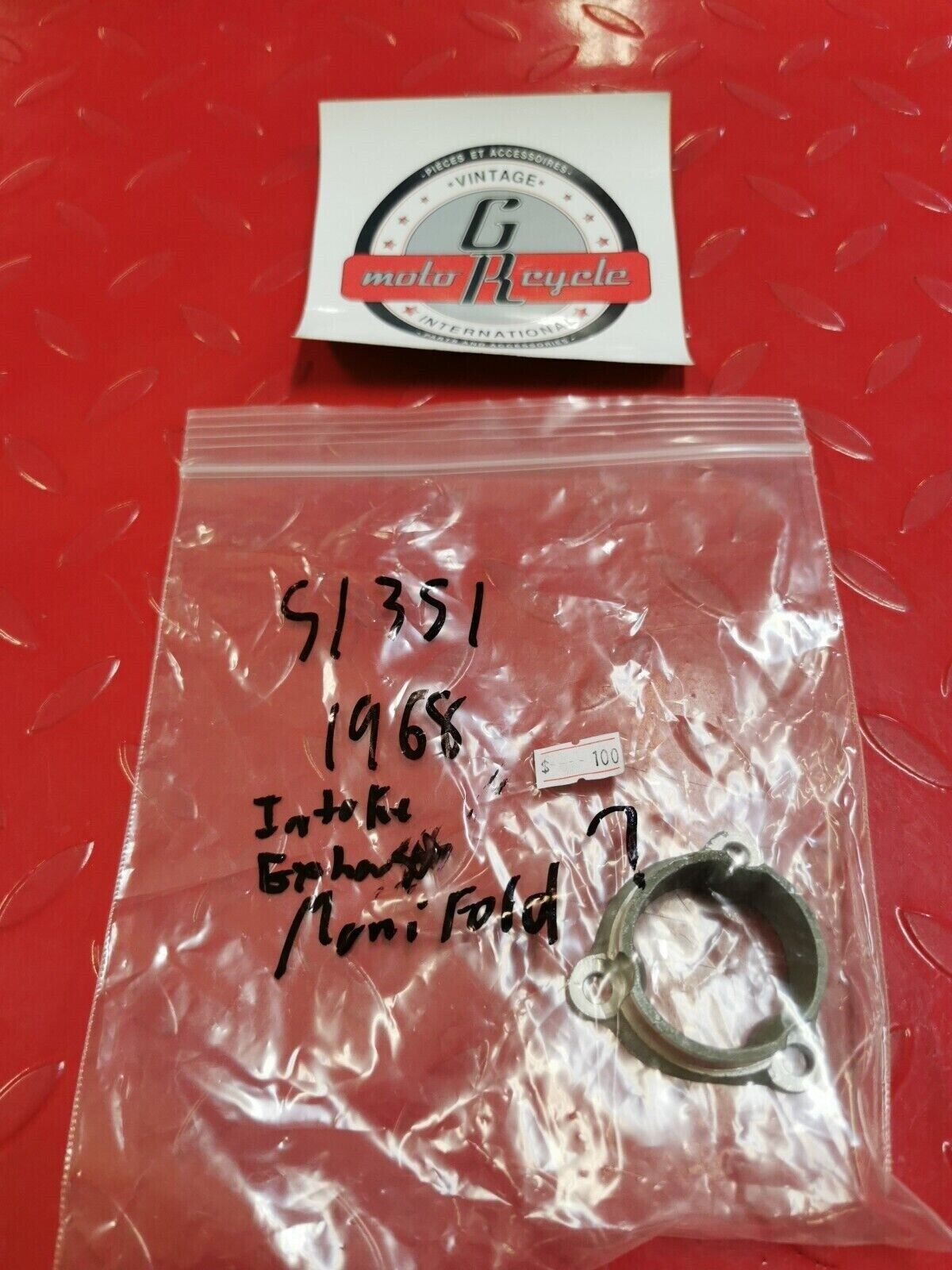 NOS Yamaha S1351 1968 INTAKE EXHAUST MANIFOLDY? Y22