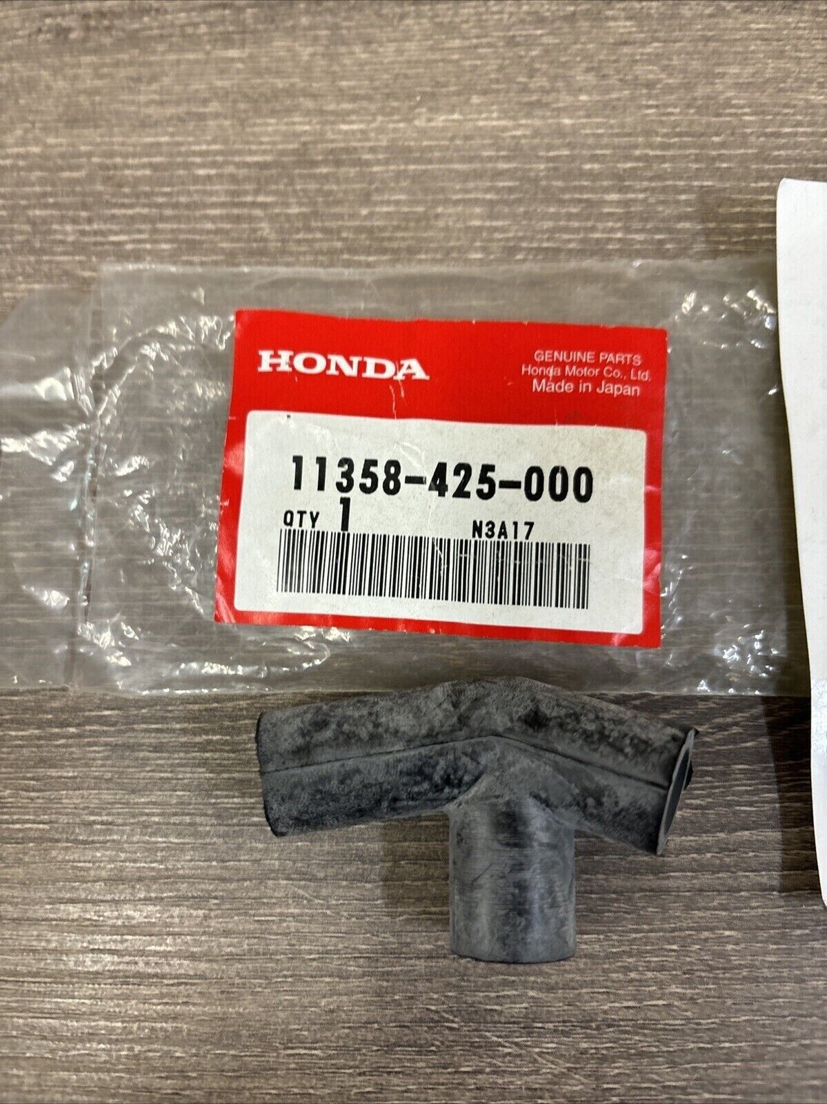 NOS Honda CB750 CB900 THREE WAY JOINT 11358-425-000 H117