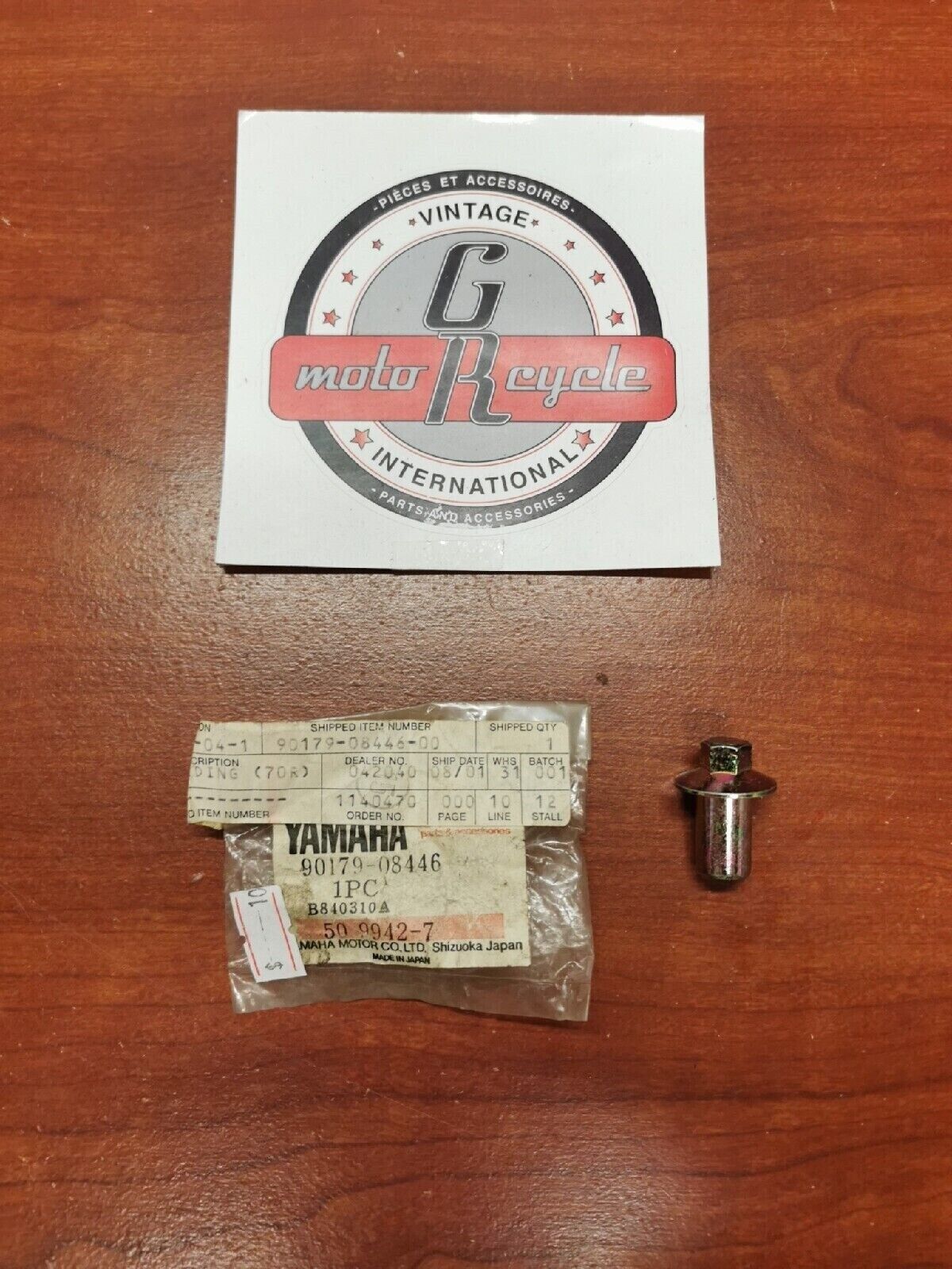 NOS Yamaha SPECIAL SHAPE NUT HOLDING (70R) 90179-08446-00 SUB 90179-08343-00 Y69