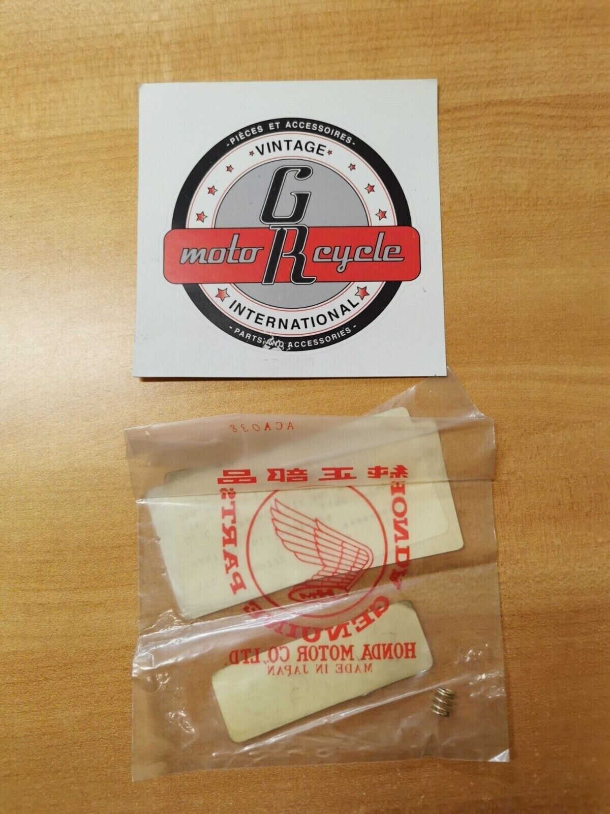 NOS Honda C70K1 CA100 CA102 CA105T Z50AK4 SPRING AIR SCREW 16181-001-004 H26