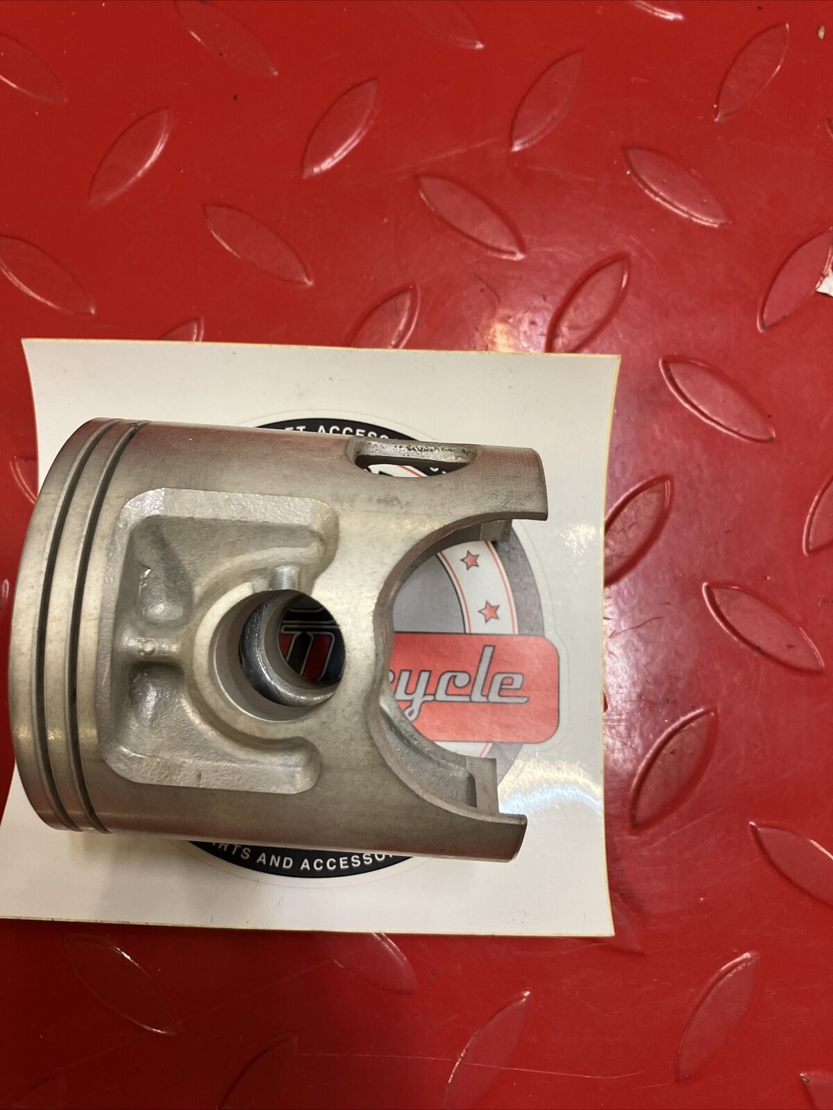 NOS Yamaha IT250 1983 PISTON 20/S .50 25y-11636-00-00 38W-11630-21-00 Y17