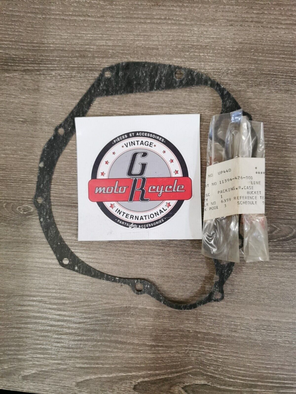 NOS HONDA CB650 1979 - 1982 GASKET  R  CRANKCASE COVER 11394-426-000  H61