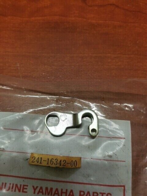 NOS Yamaha AT1 CT1 DT125 RD200 PUSH LEVER 241-16342-00-00 Y135