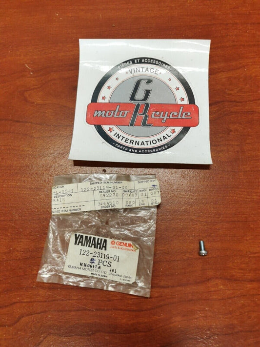 NOS Yamaha EF3800 YG400 PAN HEAD SCREW 122-23119-01-00 SUB. 98517-04006-00 Y72