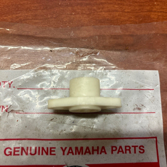 NOS Yamaha AT2 AT3 ATMX PUSH SCREW HOUSING 314-16396-01 SUB 314-16396-00-00 Y173