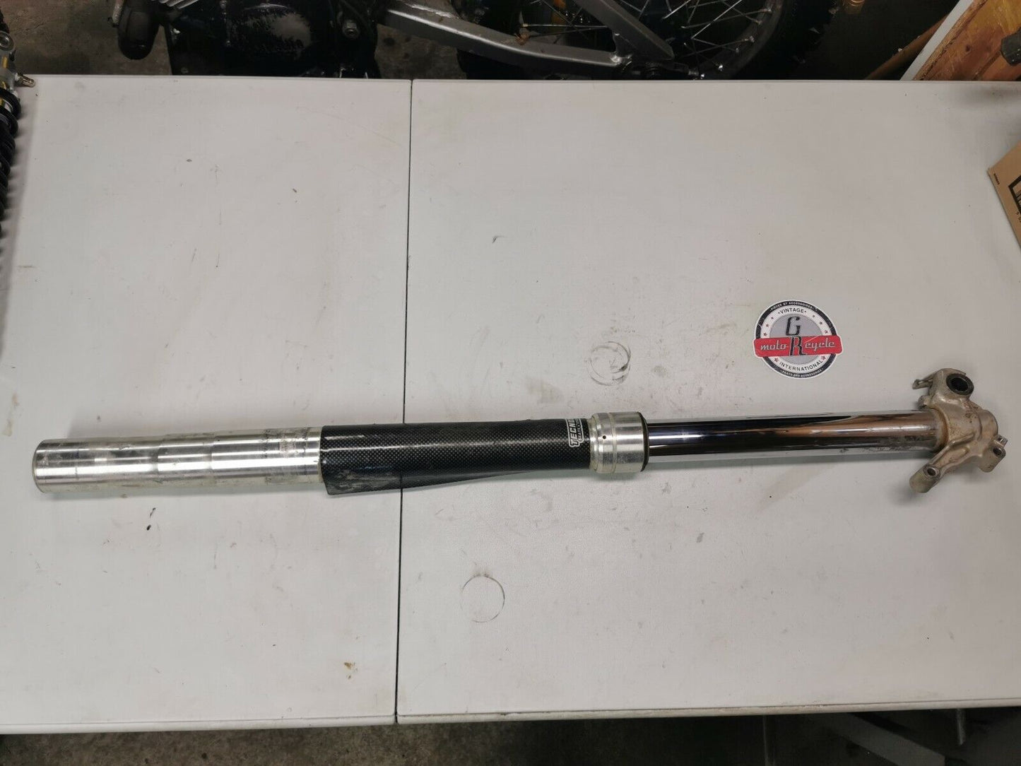 Suzuki RM125 1991 Left front fork suspension damper shock absorber