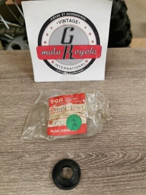 NOS SUZUKI A100 1973 - 1975 AX100 DRZ125 SEAL OIL 15X31X5 09284-15001 S37