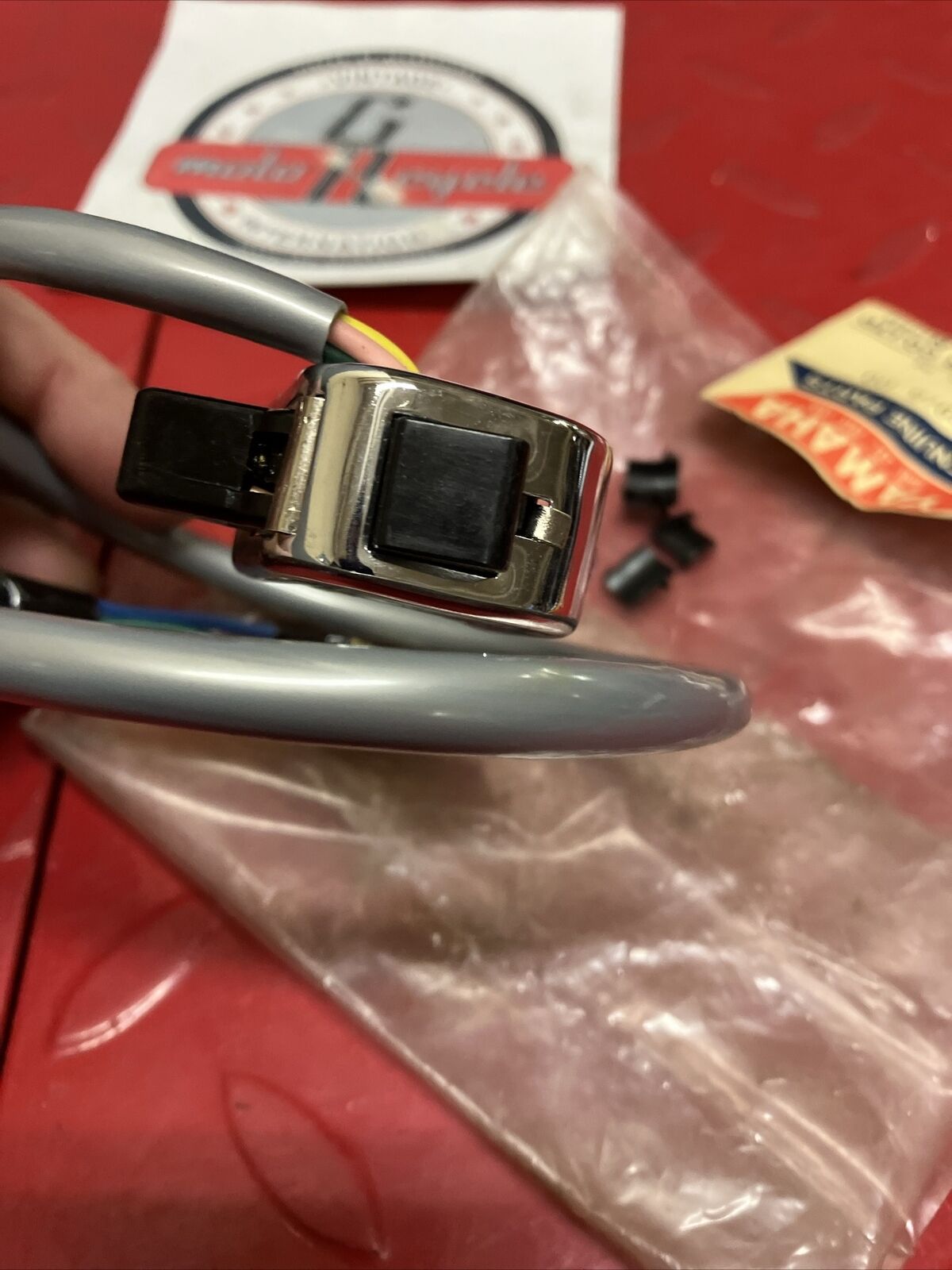 NOS YAMAHA JT2 1972 SWITCH  HANDLE 2   289-83975-00-00 Y38