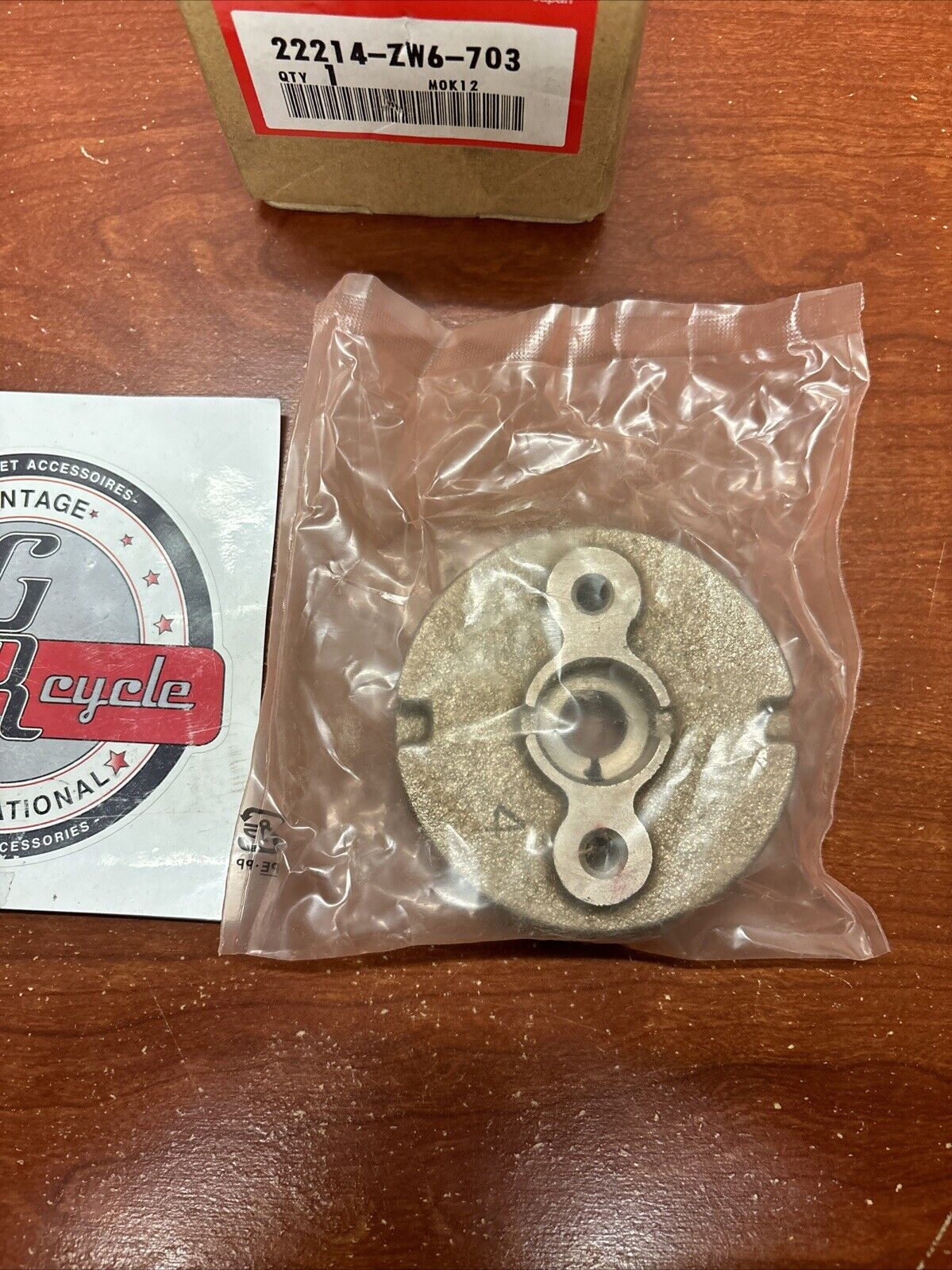 NOS Honda 2007 2.3HP 1997 -2007 2HP CLUTCH STAY 22214-ZW6-703 SUB 22214-ZVA H173