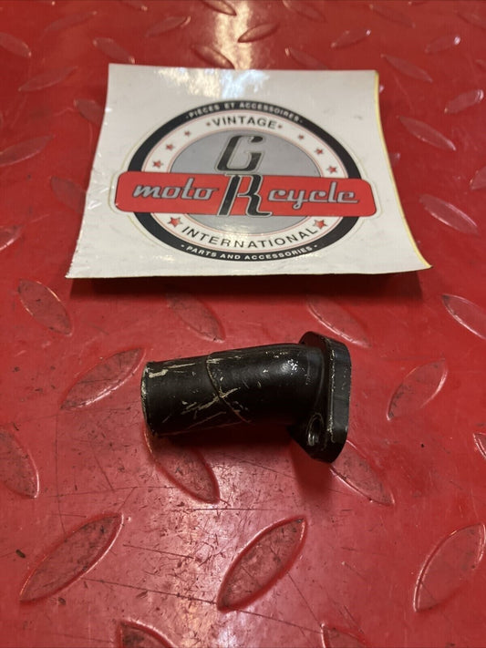 Kawasaki KX125 1983 cylinder water pump elbow flange