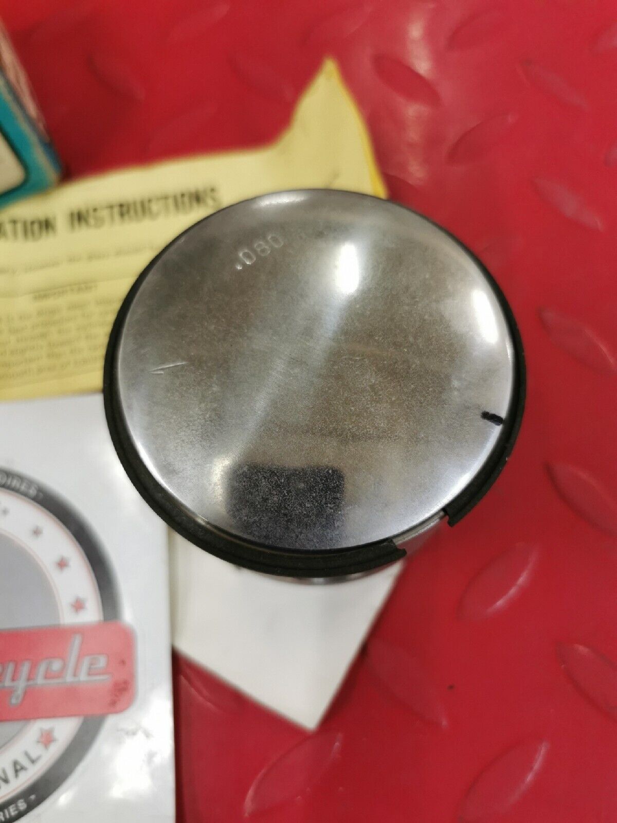 NOS WISECO  YAMAHA YZ250 1974 1975 PISTON Kit  2.00 OVER NO PIN  398 P8 J10