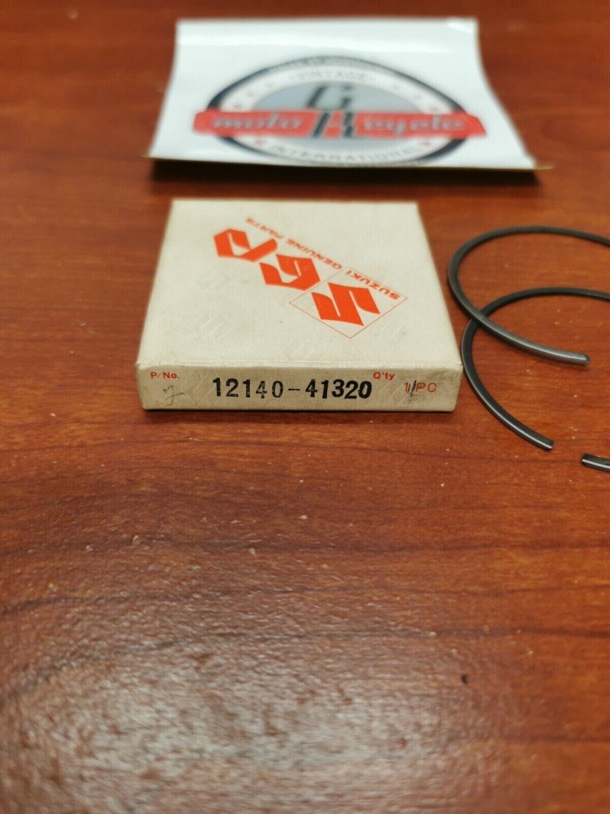 NOS Suzuki RM125 PISTON RING SET 12140-41320 S17