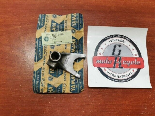 NOS Yamaha 1972 DS7 1970 - 1972 R5 SHIFT FORK 278-18511-00-00 Y116