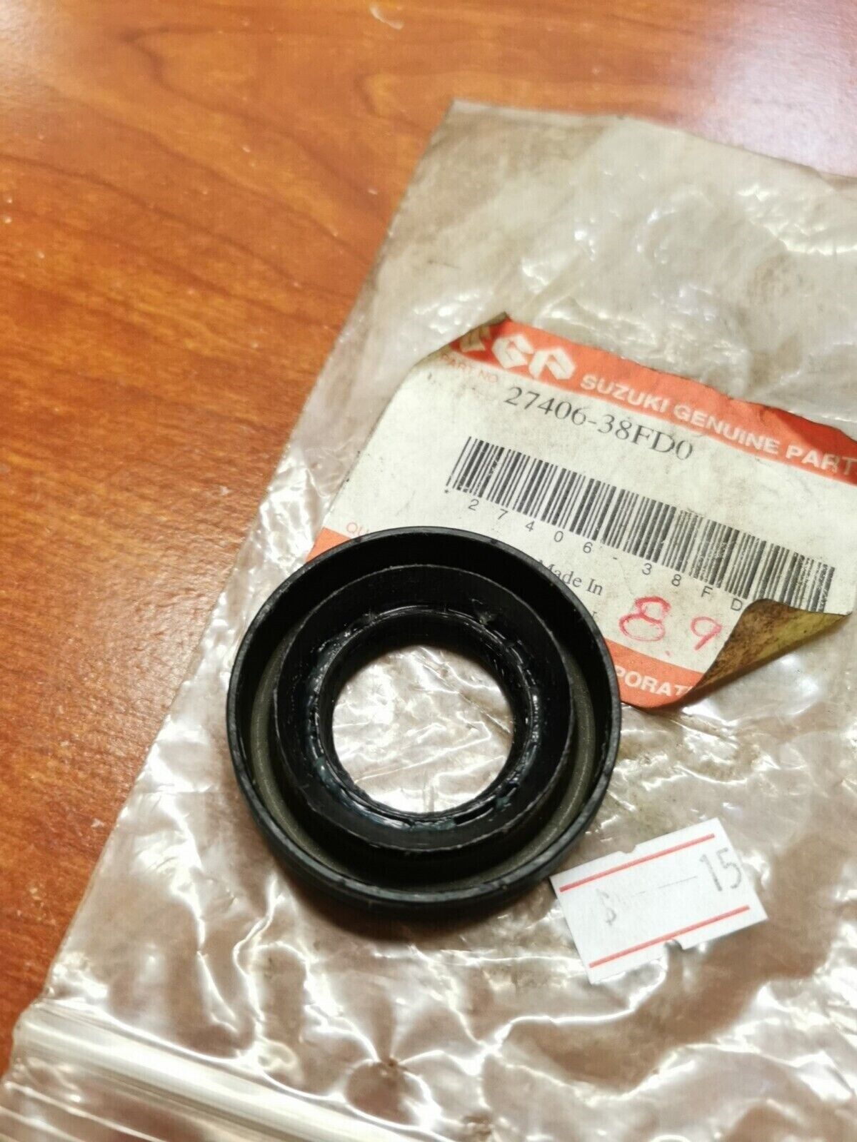 NOS SUZUKI LT-A400 LT-A750 LT-F400 OIL SEAL 27406-38FD0 S30