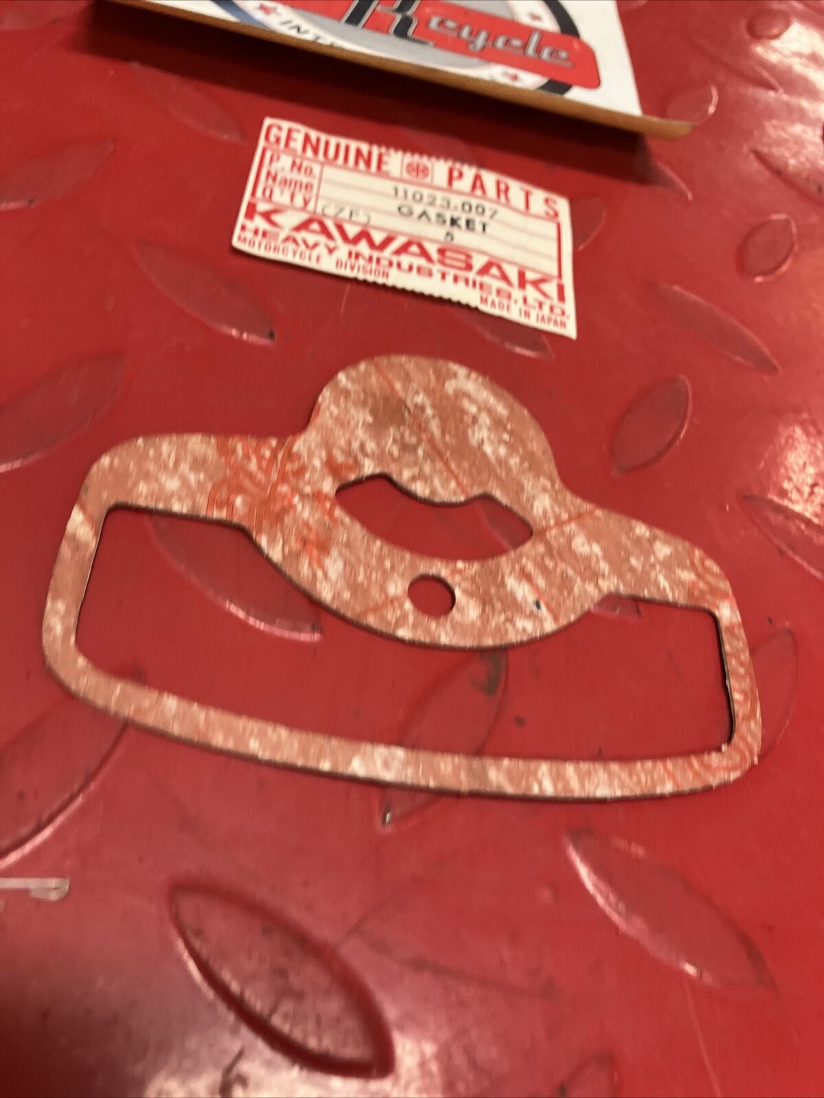 NOS KAWASAKI KZ400 CYLINDER HEAD COVER CAP GASKET 11023-007 K21