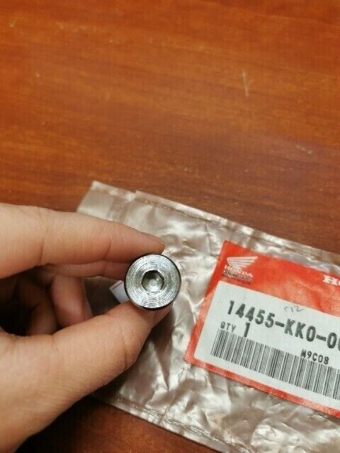 NOS Honda XL250R XLR250R ROCKER SUB SHAFT A 14455-KK0-000 H107