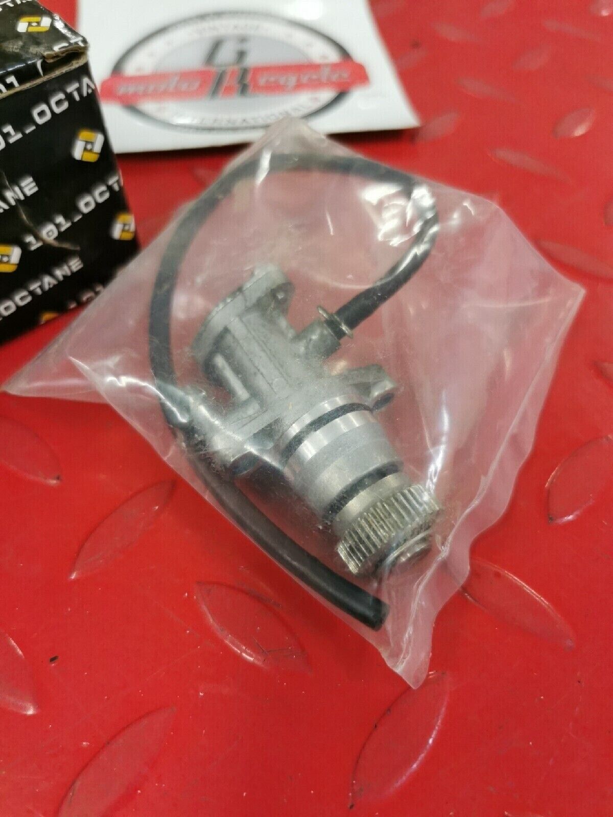 NOS 101 OCTANE YAMAHA   MINARELI CW MA MY CA 50CC  2002 - 2011  OIL PUMPE  J10