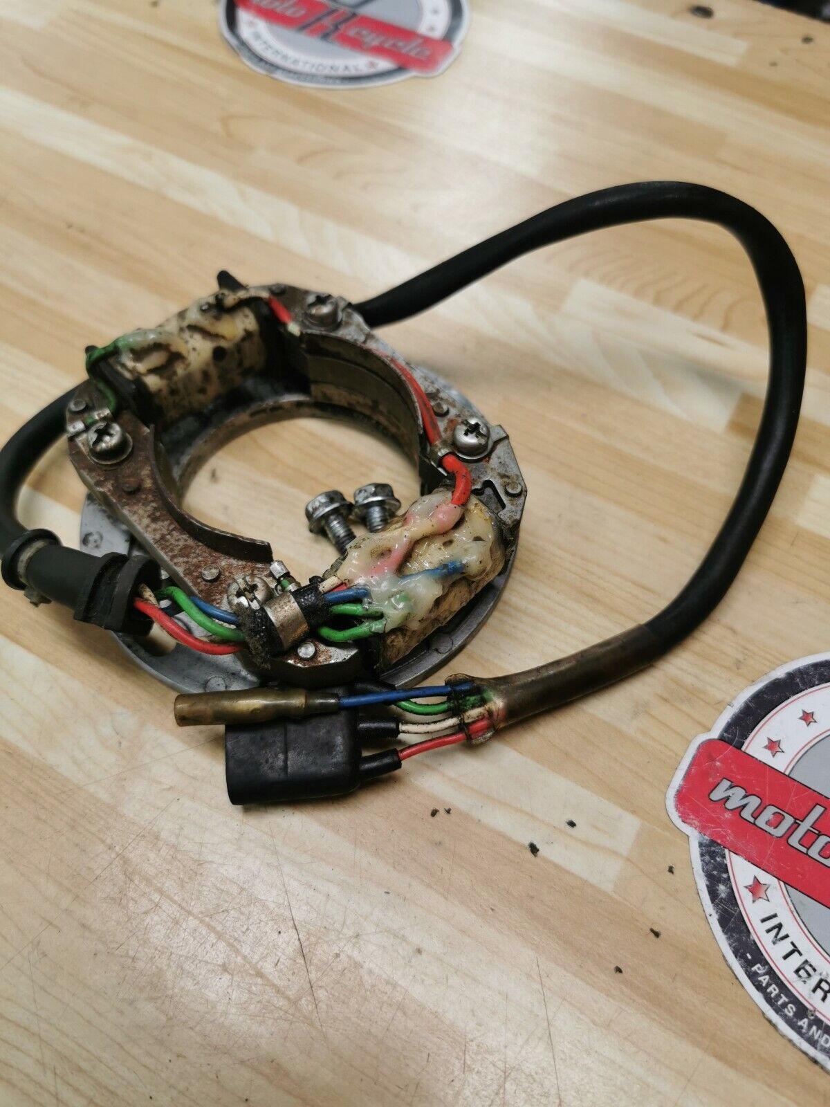 Honda CR250R 1982 stator generator alternator 1981 31120-KA4-700 Tested good