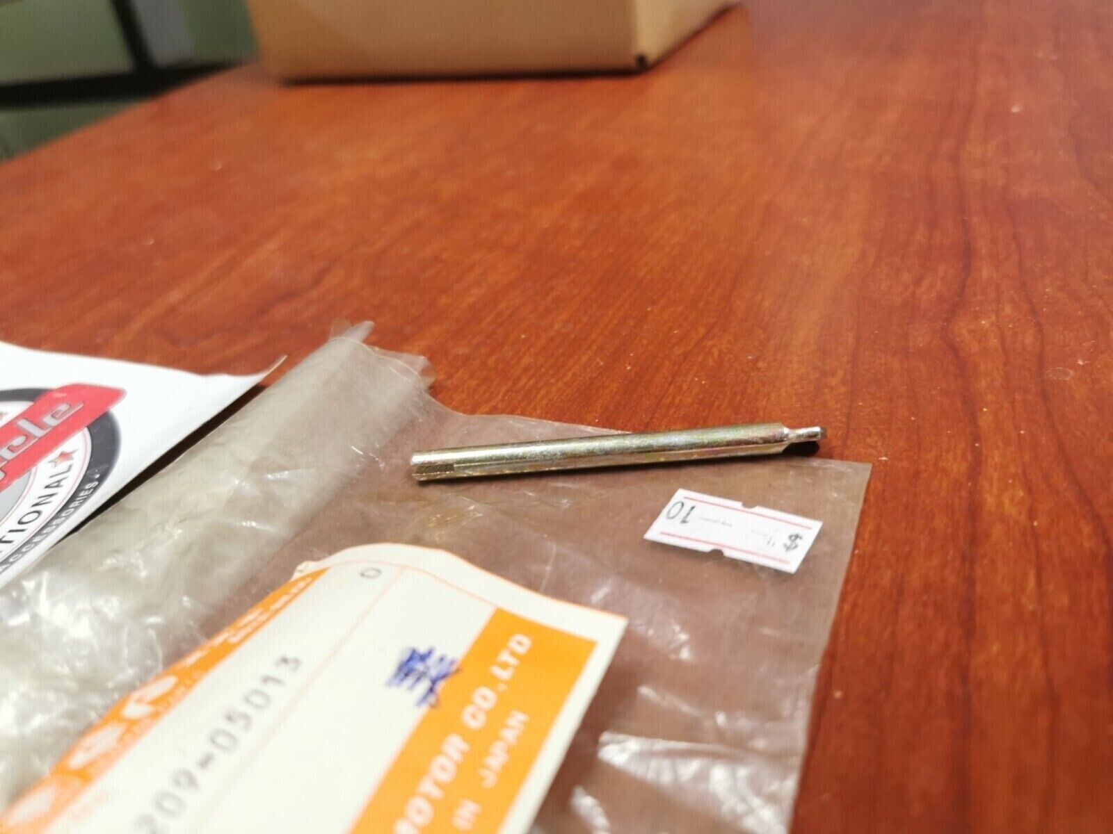 NOS Suzuki PIN 09209-05013 S17