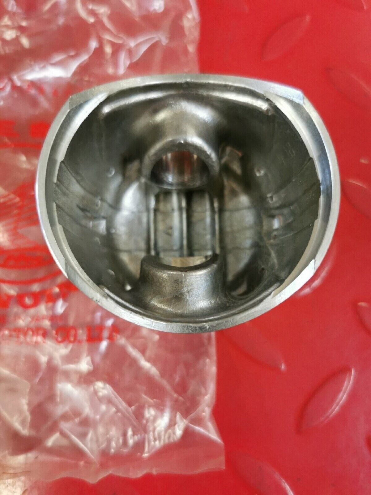 NOS HONDA G42 PISTON .75  13103-822-000 H38