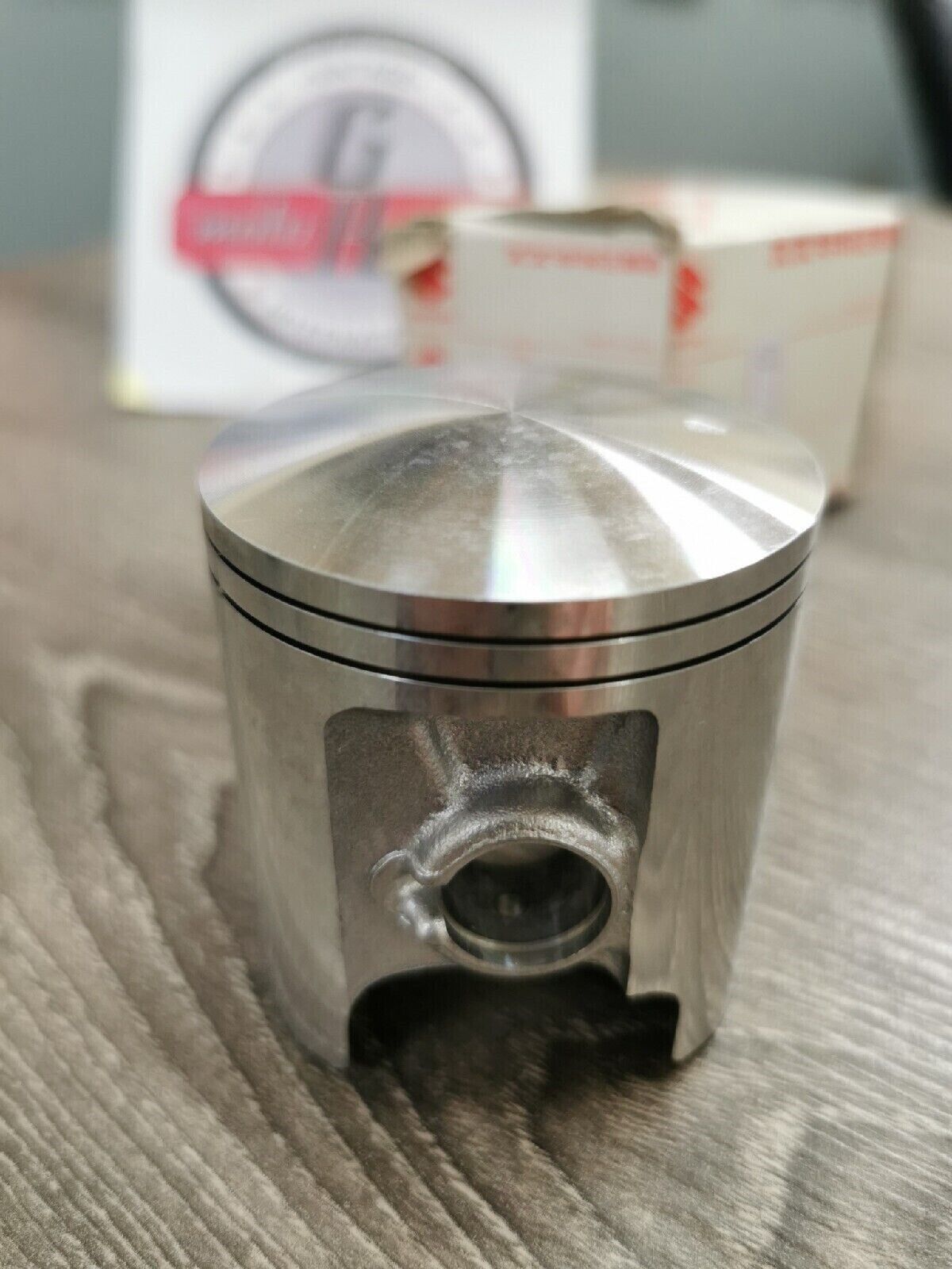 NOS SUZUKI RM125 1983  12110-14112 SUPERSEDED 12110-14113  S11