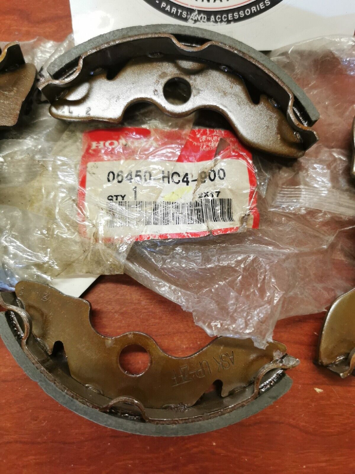 NOS Honda TRX300 TRX200 TRX250 BRAKE SHOE SET 06450-HC4-900 H35