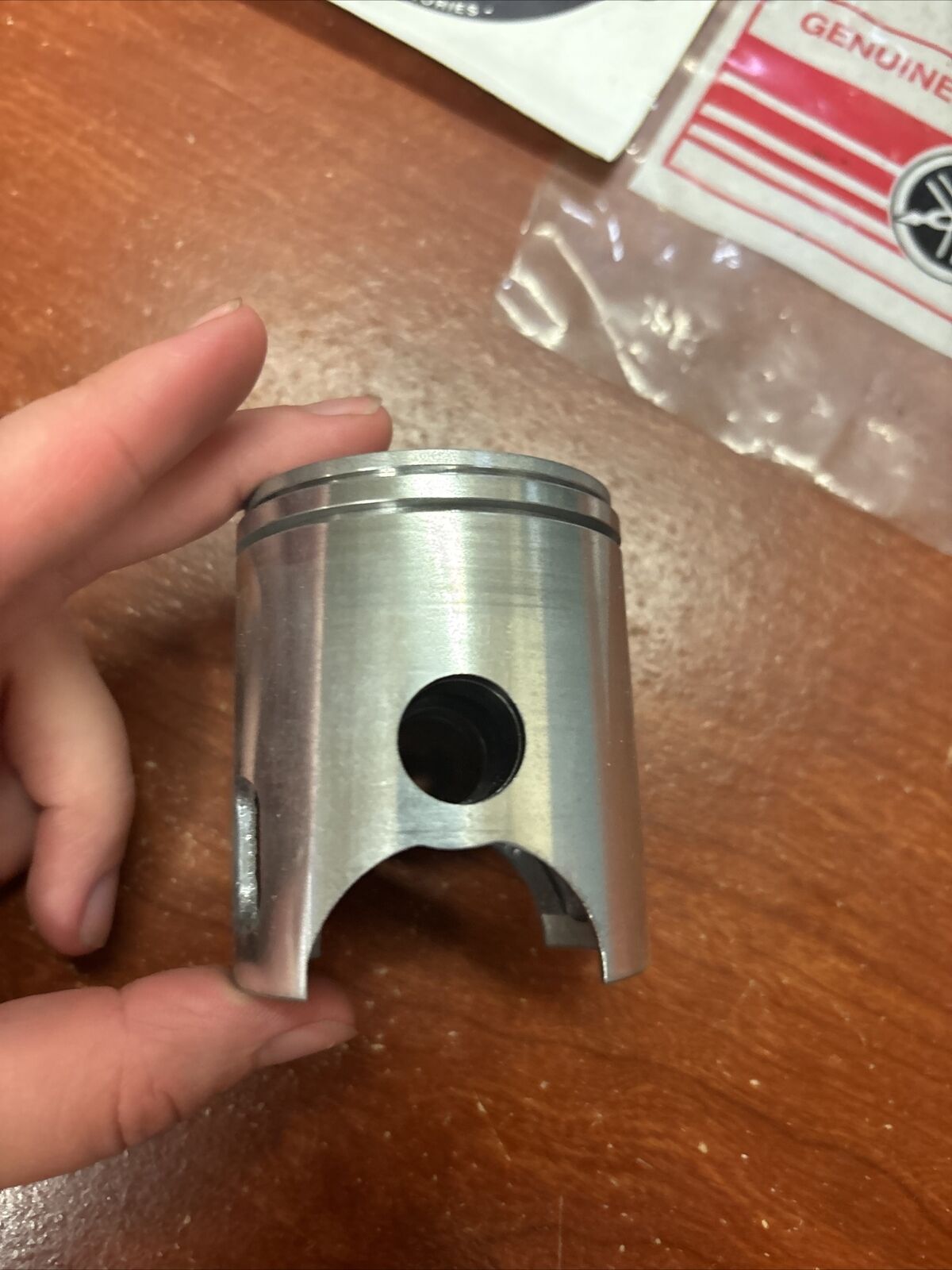 NOS Yamaha DT100 PISTON STD 0.98 437-11631-01-98 SUB 437-11631-01-97 Y175