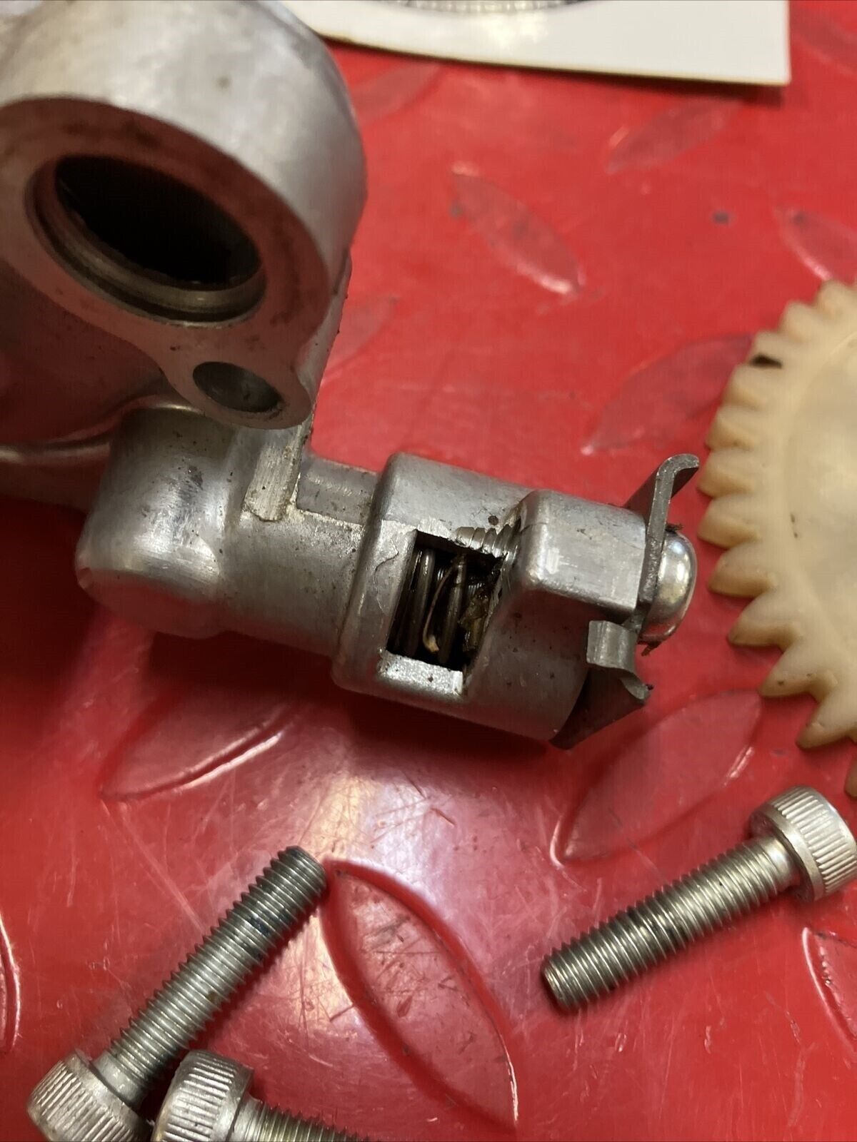 NOS Yamaha XV500 Virago 500 1983 1984 oil pump