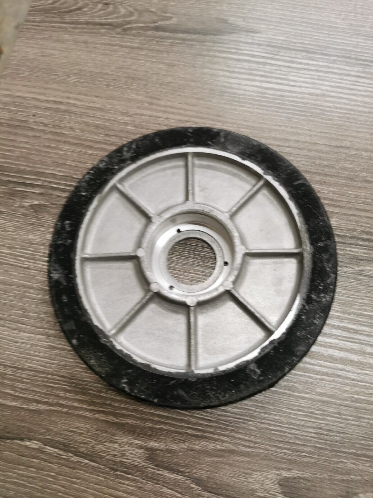 NOS YAMAHA WHEEL GUIDE 2  865-47535-00-00 Y56