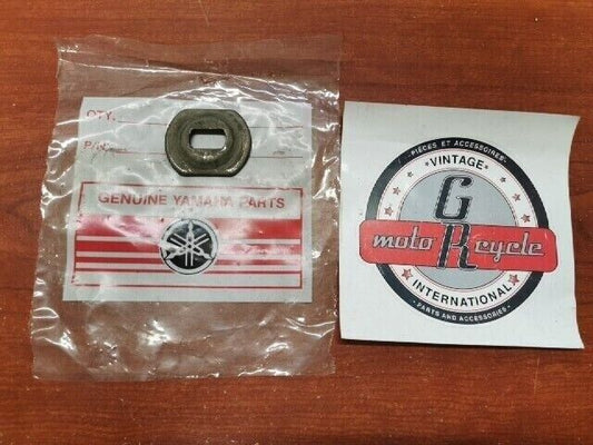 NOS Yamaha SPECIAL SHAPE WASHER 853-47374-00-00 SUB 90209-22027-00 Y131