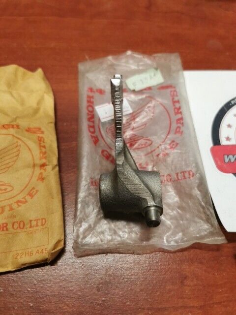 NOS Honda XL250 XL350 LEFT GEARSHIFT FORK 24212-356-000 H75