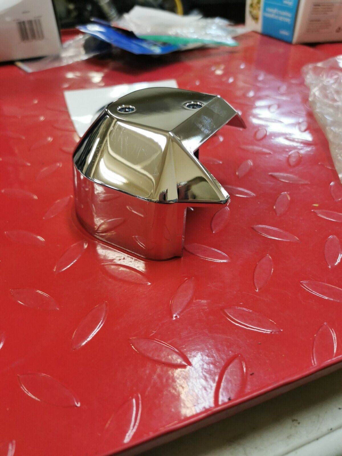 NOS Yamaha 1981 - 1983 XV750 1983 XV920 COVER TACHOMETER 4X7-83508-00-00 Y16