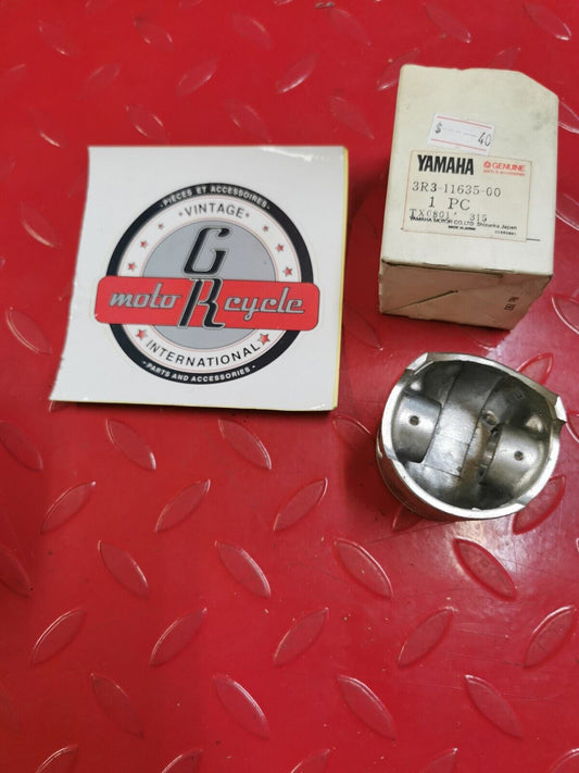 NOS YAMAHA YZ125 1980 PISTON 1 O/S 0.25 3R3-11635-00-00 Y33
