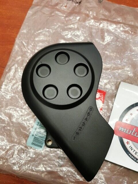 NOS Honda 1999 - 2006 CBR600F LEFT REAR SPROCKET COVER 11350-MBW-000 H108