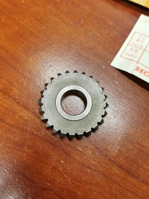 NOS Honda 1973 - 1976 XR75 MAINSHAFT TOP GEAR 24T 23501-116-010 H80