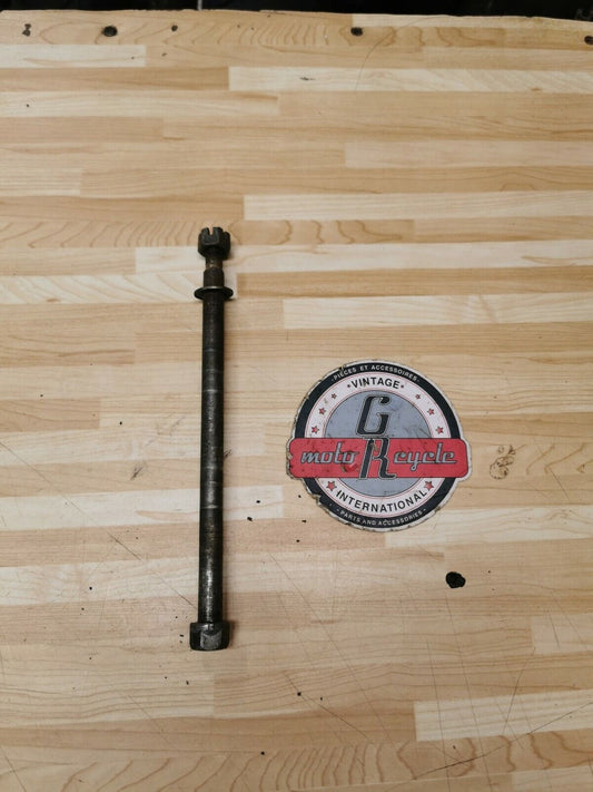 Yamaha XT200 1982 front wheel axle bolt nut
