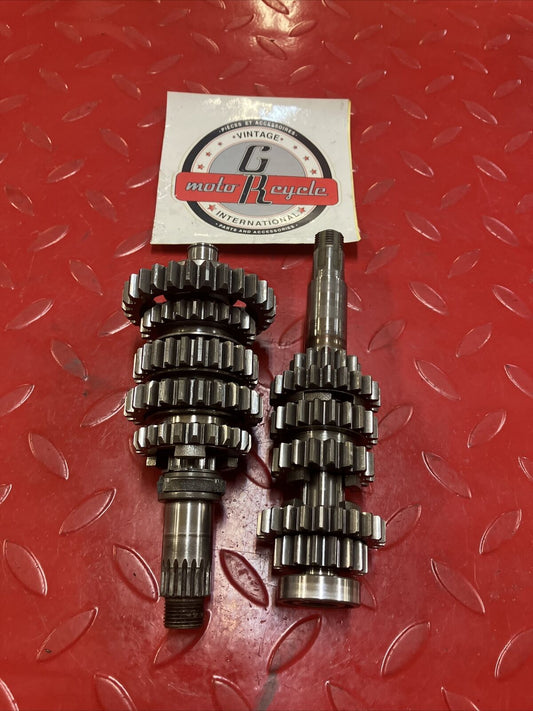 Suzuki RM125 1980 transmission mainshaft countershaft main counter shaft gear