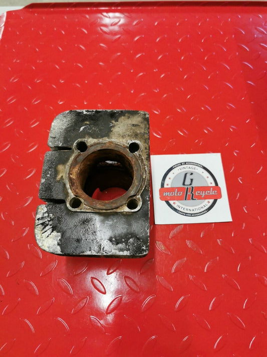 Yamaha R5 left cylinder jug barrel