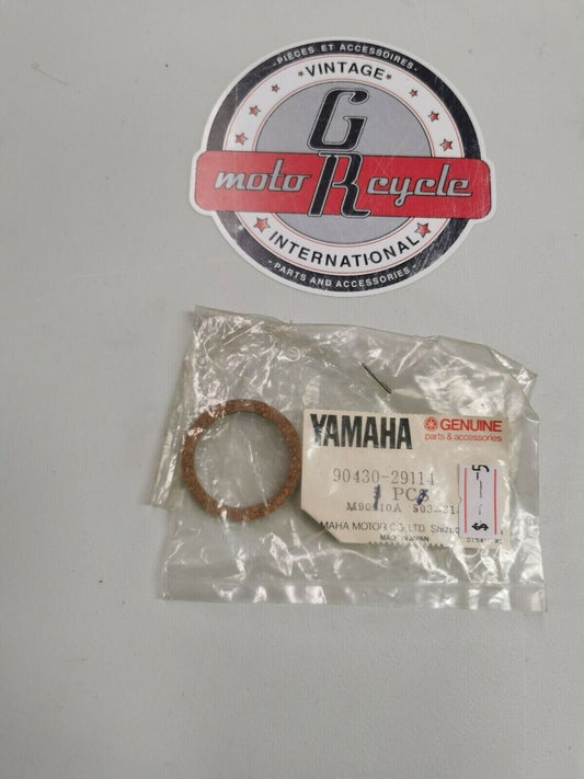 NOS Yamaha GASKET 90430-29050-00 Superseded by 90430-29114-00 Y4