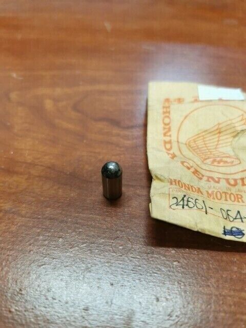 NOS Honda PS50 QA50K GEARSHIFT ARM STOPPER 24661-064-000 H99